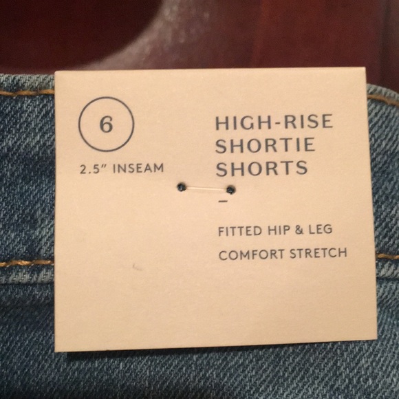 Universal Thread High Rise Denim Shorts - Picture 6 of 7